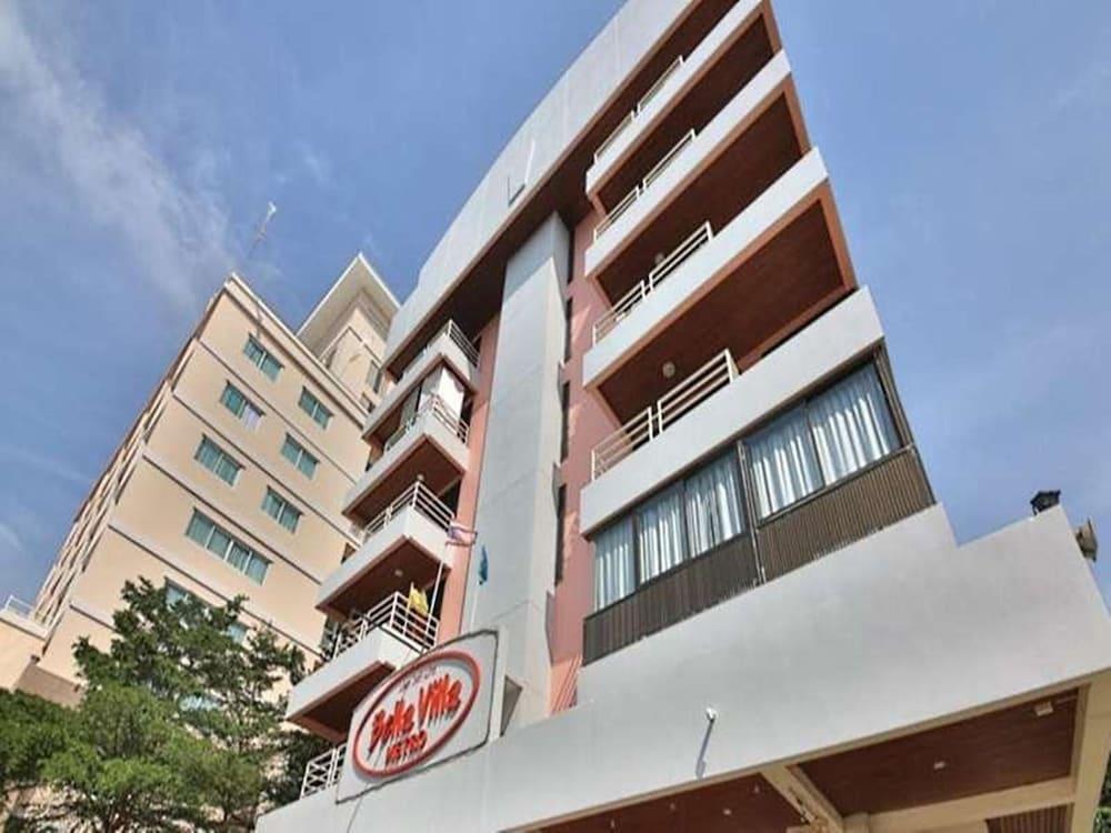 Bella Villa Metro Pattaya Exteriör bild