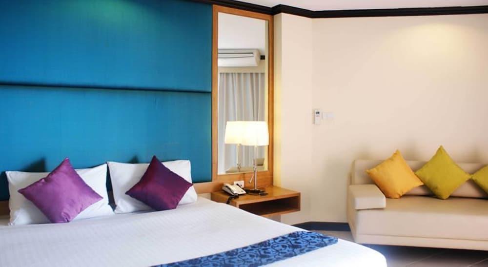Bella Villa Metro Pattaya Exteriör bild